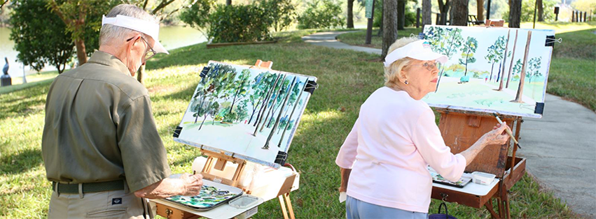 retired-old-couple-busy-painting